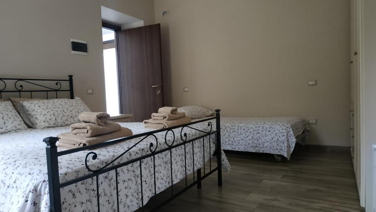 "Il Casaletto" Agriturismo Moderno, Vista Panoramica E Cibo Spettacolare- Scurcola Marsicana Exterior foto