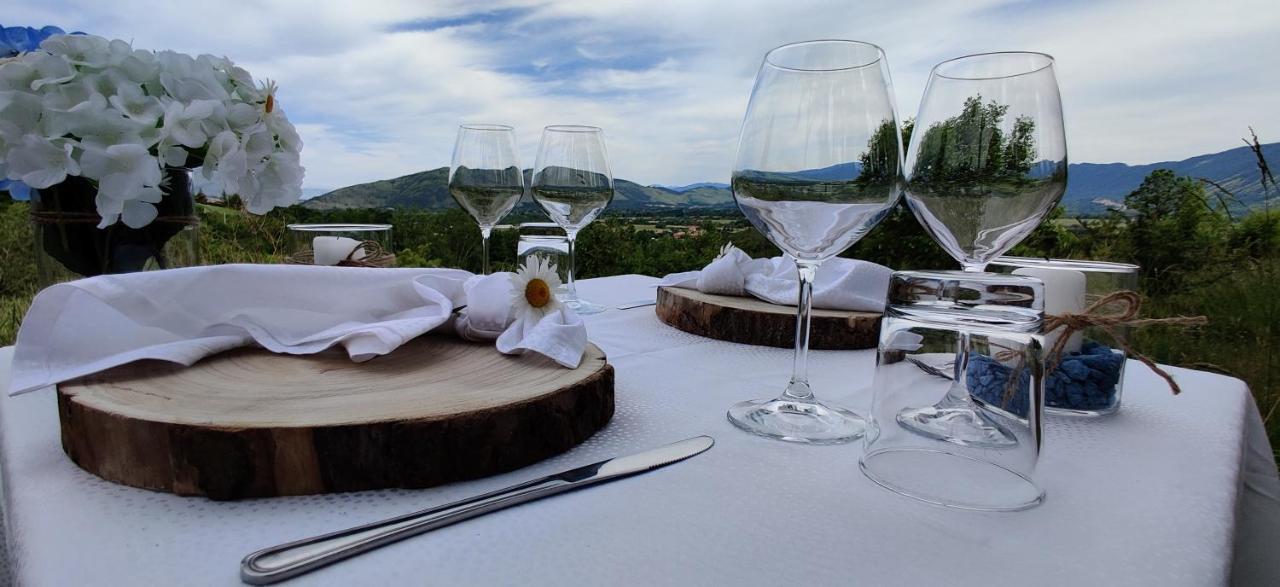"Il Casaletto" Agriturismo Moderno, Vista Panoramica E Cibo Spettacolare- Scurcola Marsicana Exterior foto