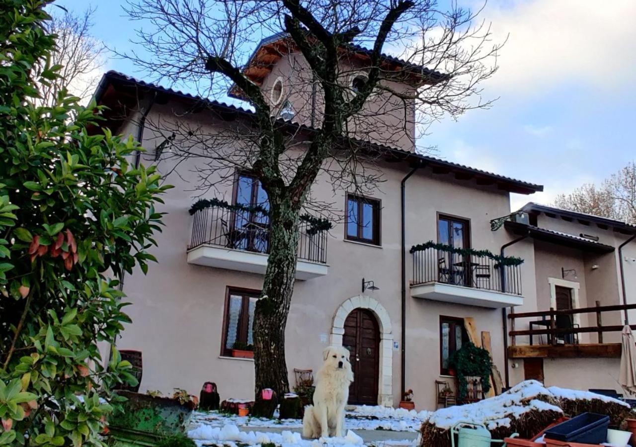 Villa "Il Casaletto" Agriturismo Moderno, Vista Panoramica E Cibo Spettacolare- Scurcola Marsicana Exterior foto