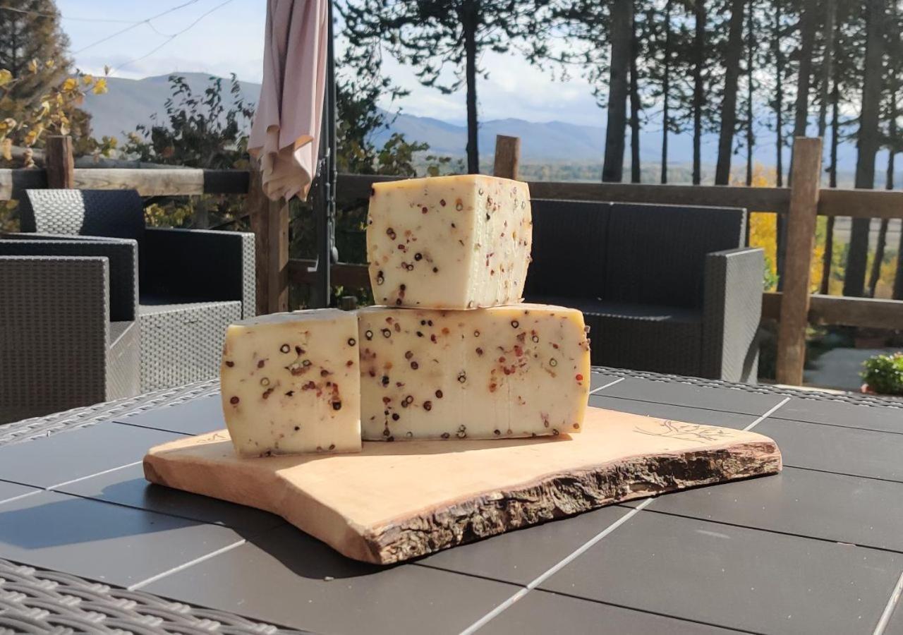 "Il Casaletto" Agriturismo Moderno, Vista Panoramica E Cibo Spettacolare- Scurcola Marsicana Exterior foto